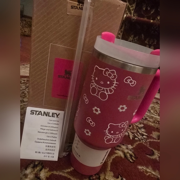 Hello Kitty x Stanley Pink Tumbler – New in Box 💕 Limited Edition - Picture 2 of 16
